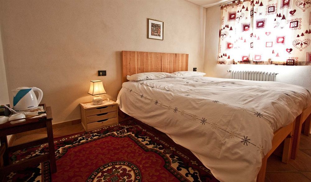 I Picchi Hotel Гресан Екстериор снимка