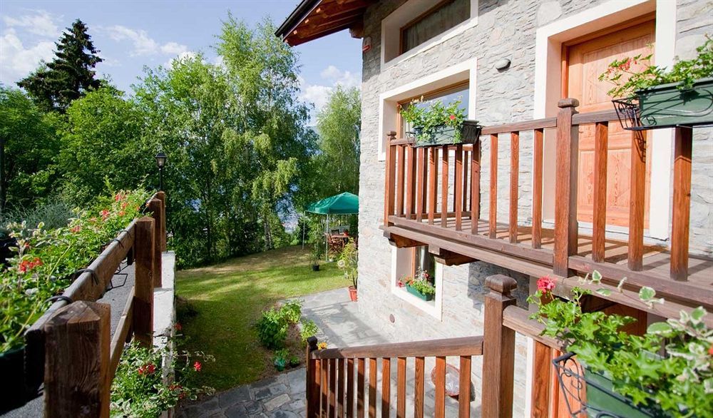 I Picchi Hotel Гресан Екстериор снимка